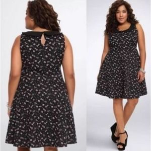 Torrid Barbie Plus Size Black Pink Skater Dress Size 5 - 5x - 28W